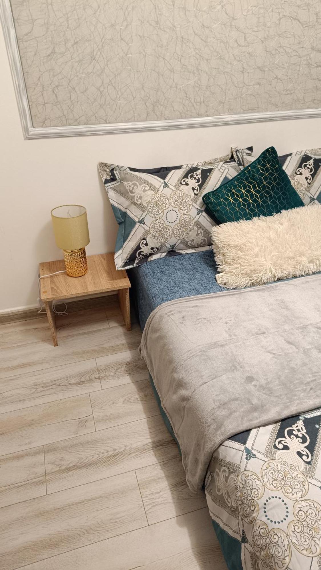 Sistem Apartament 3 Camere! Bukarest Exteriör bild